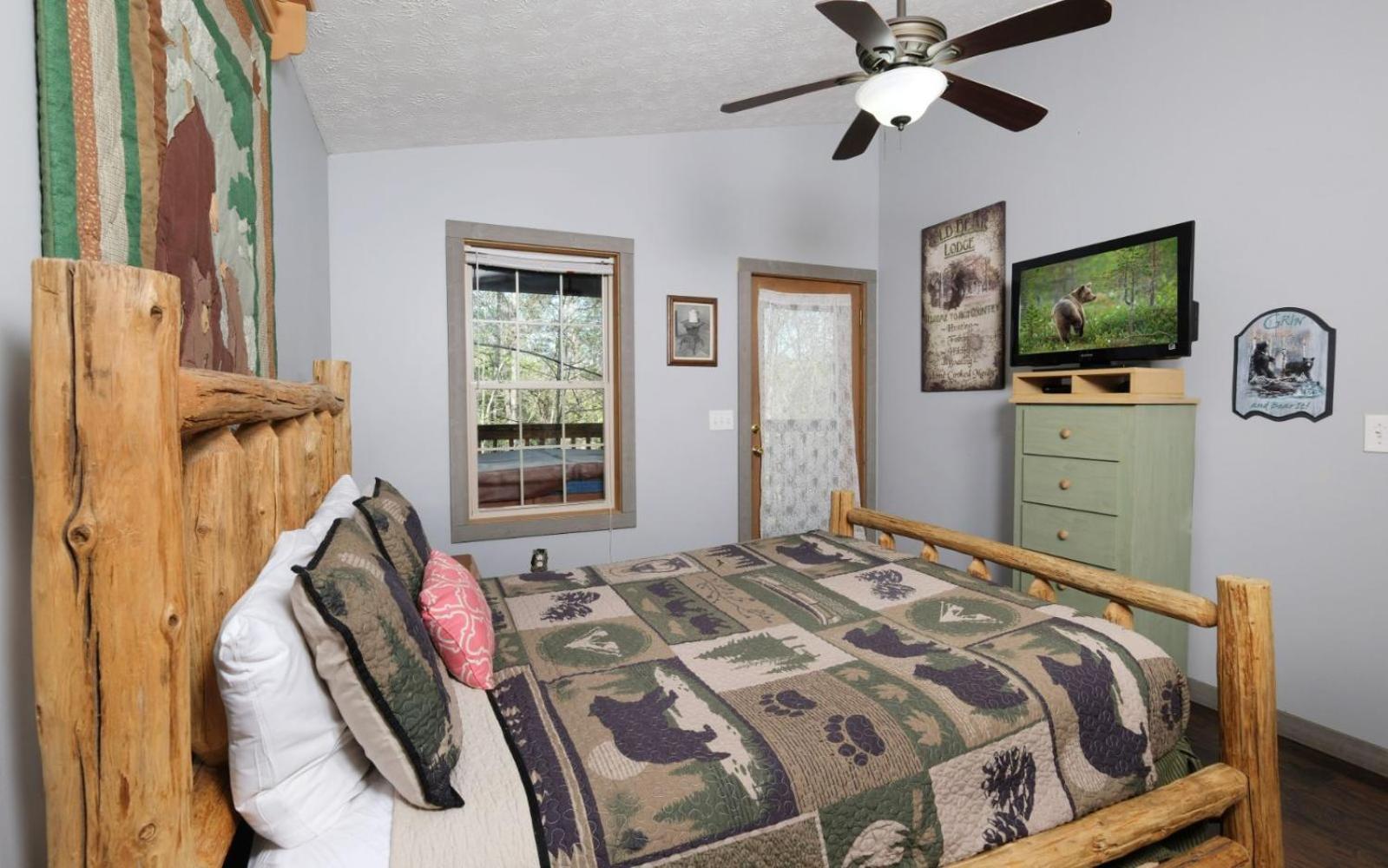 Chalet Honey Bear Heaven Gatlinburg